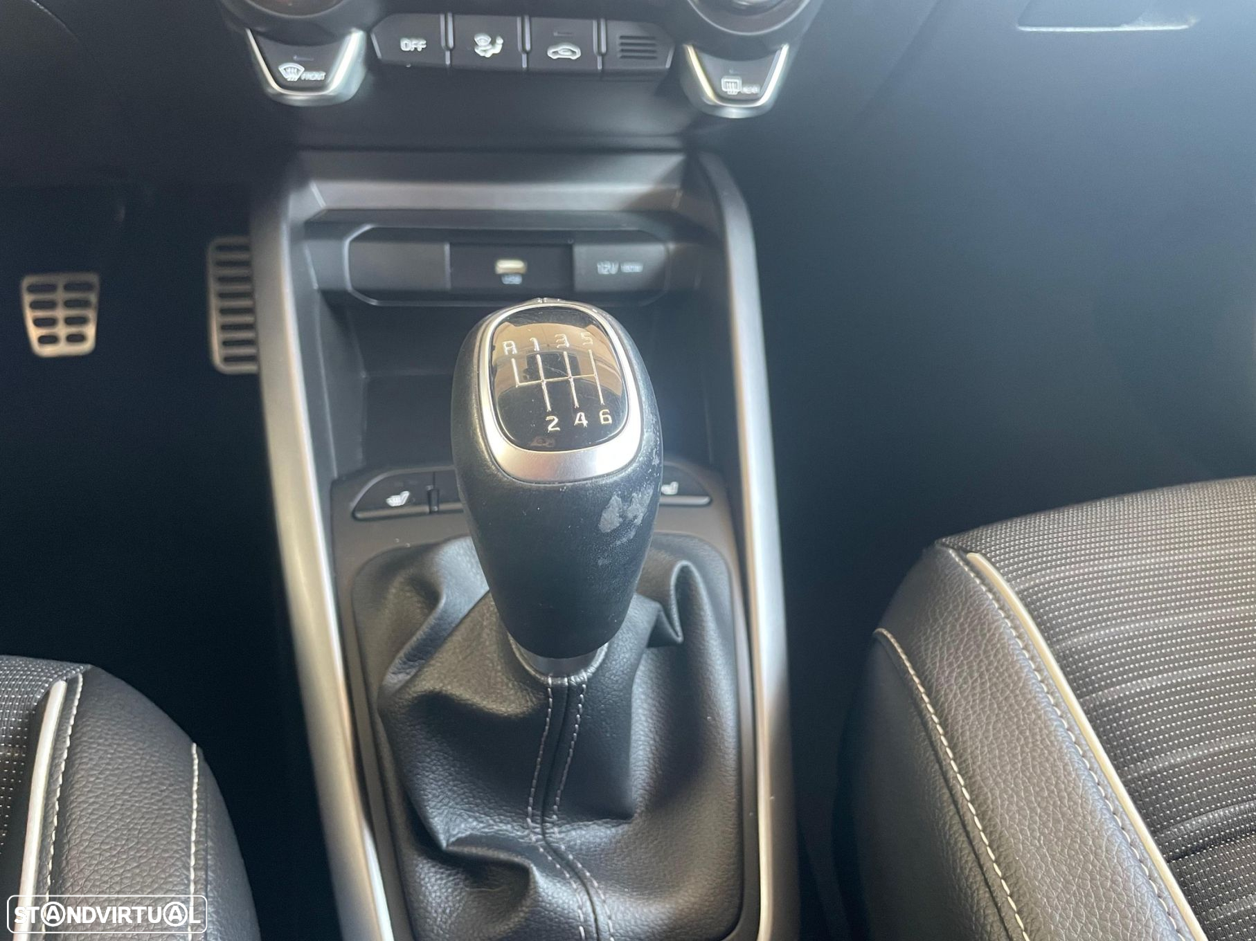 Kia Stonic 1.0 T-GDI GT Line - 27