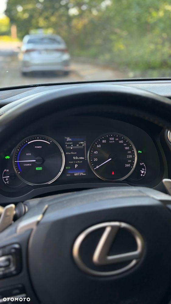 Lexus IS Executive Line - 7