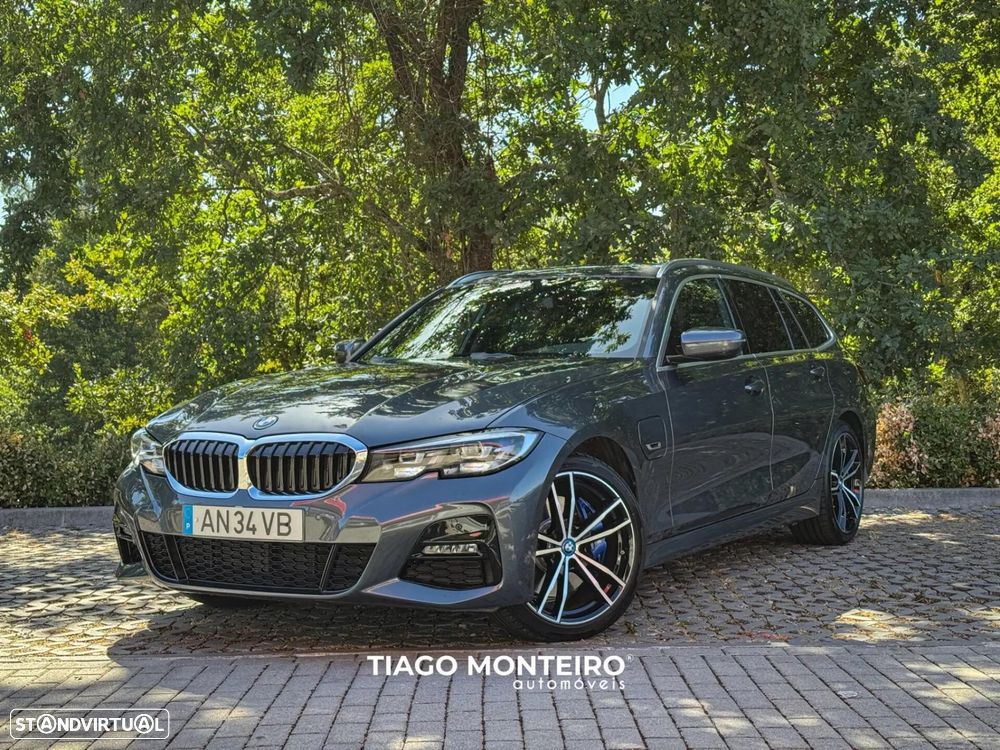 BMW 330 e Pack Desportivo M Auto - 13