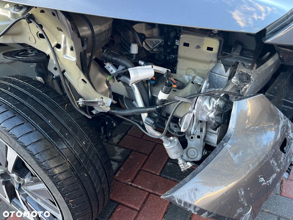 Peugeot 208 PureTech 130 EAT8 GT - 5