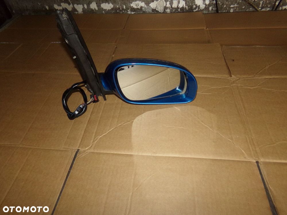 LUSTERKO PRAWE 6 PIN VW TOURAN EUROPA - 2
