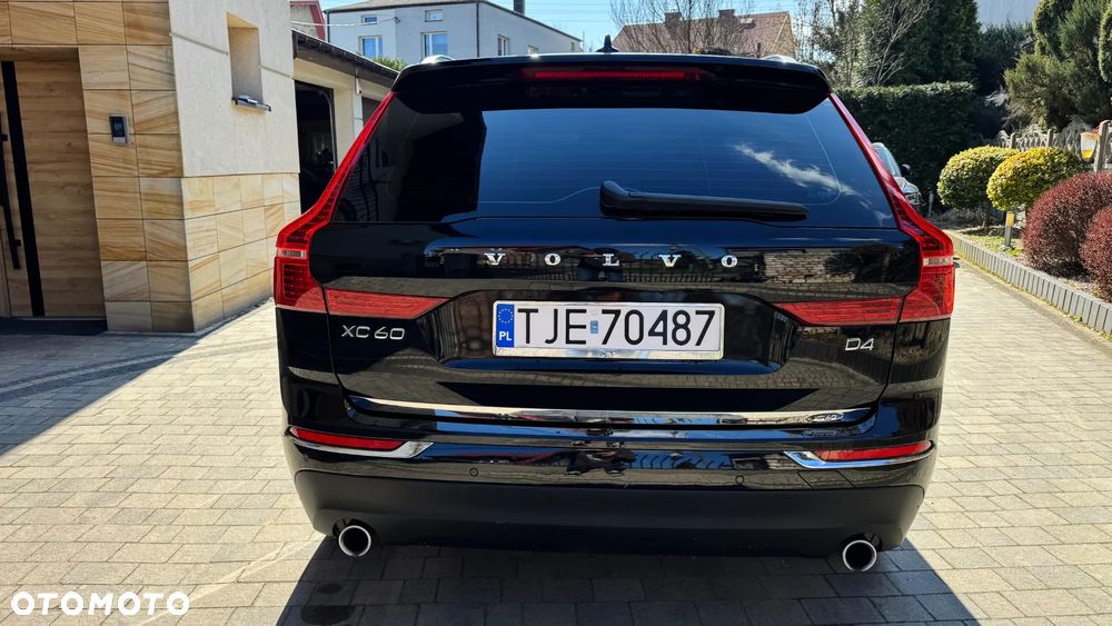 Volvo XC 60 D4 Momentum Pro - 9