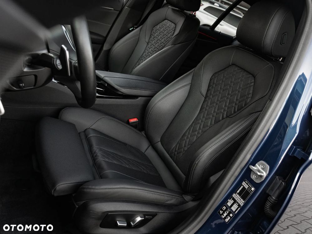 BMW Seria 5 520d xDrive M Sport sport - 4