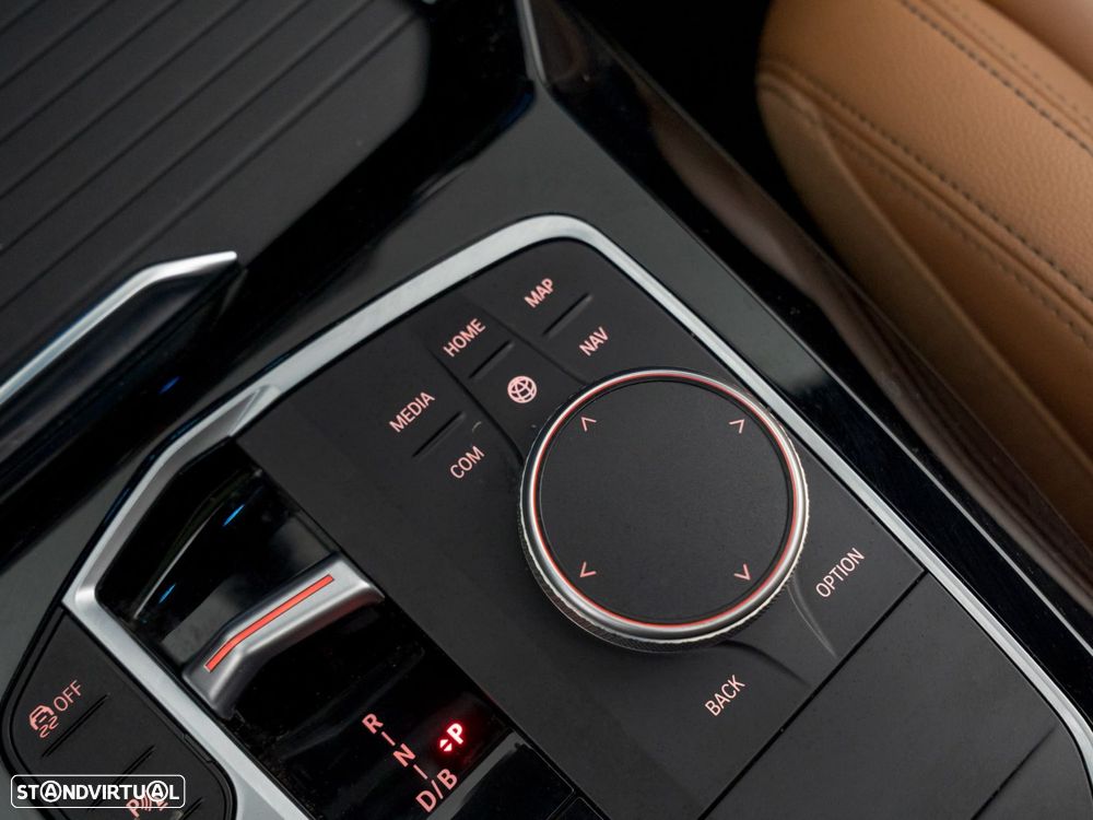 BMW iX3 M Sport Inspiring - 26