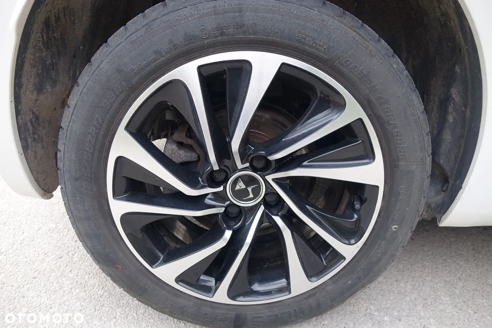 DS Automobiles DS 4 - 12