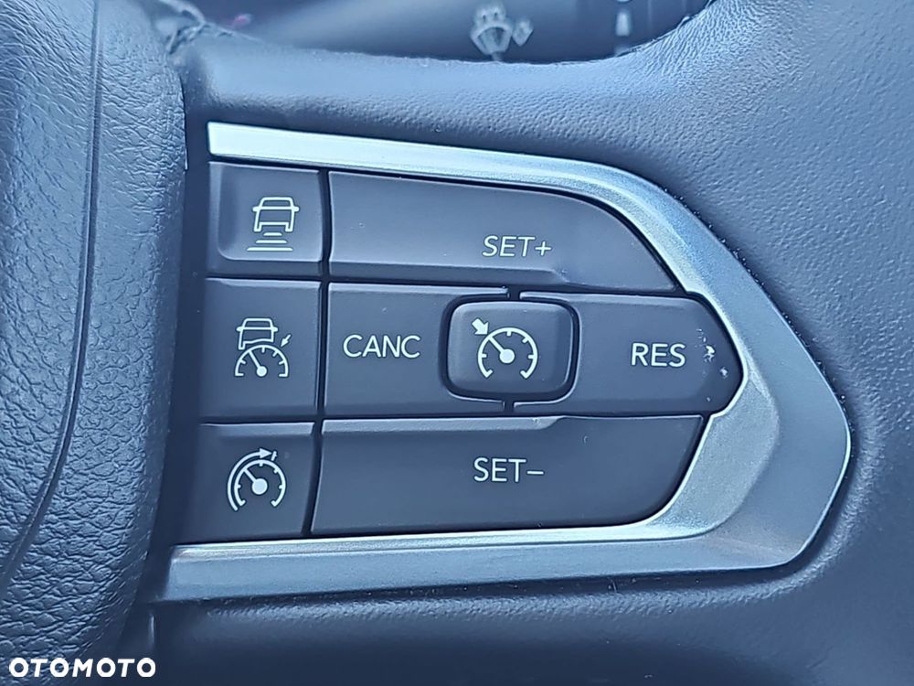 Jeep Compass - 24