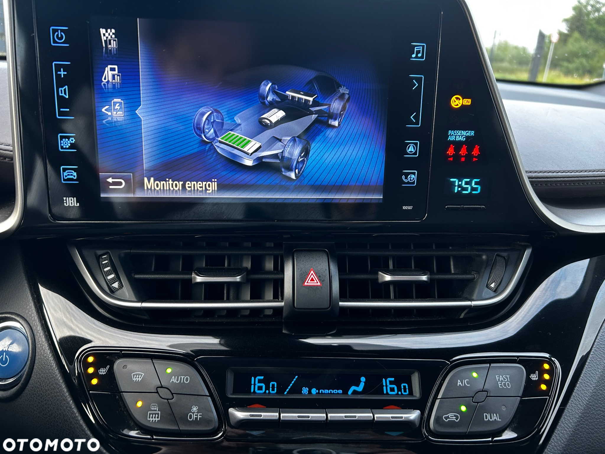 Toyota C-HR Hybrid Lounge - 9