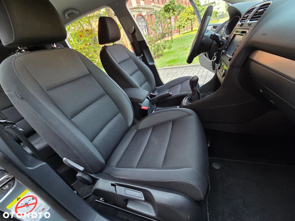 Volkswagen Golf 1.2 TSI BlueMotion Technology MATCH - 36