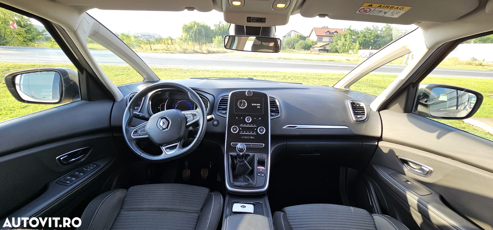Renault Scenic BLUE dCi 120 LIMITED - 10