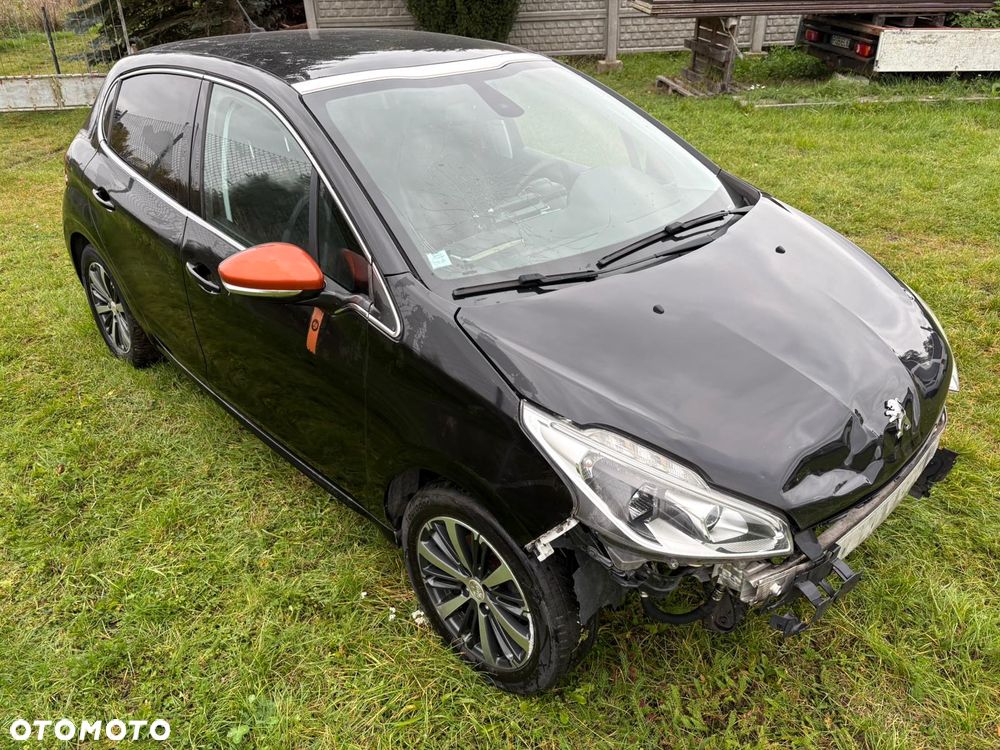 Peugeot 208 1.2 PureTech Allure - 13