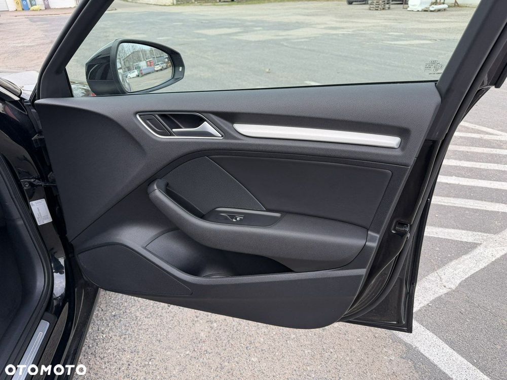 Audi A3 Sportback 35 TDI S Line S tronic - 35