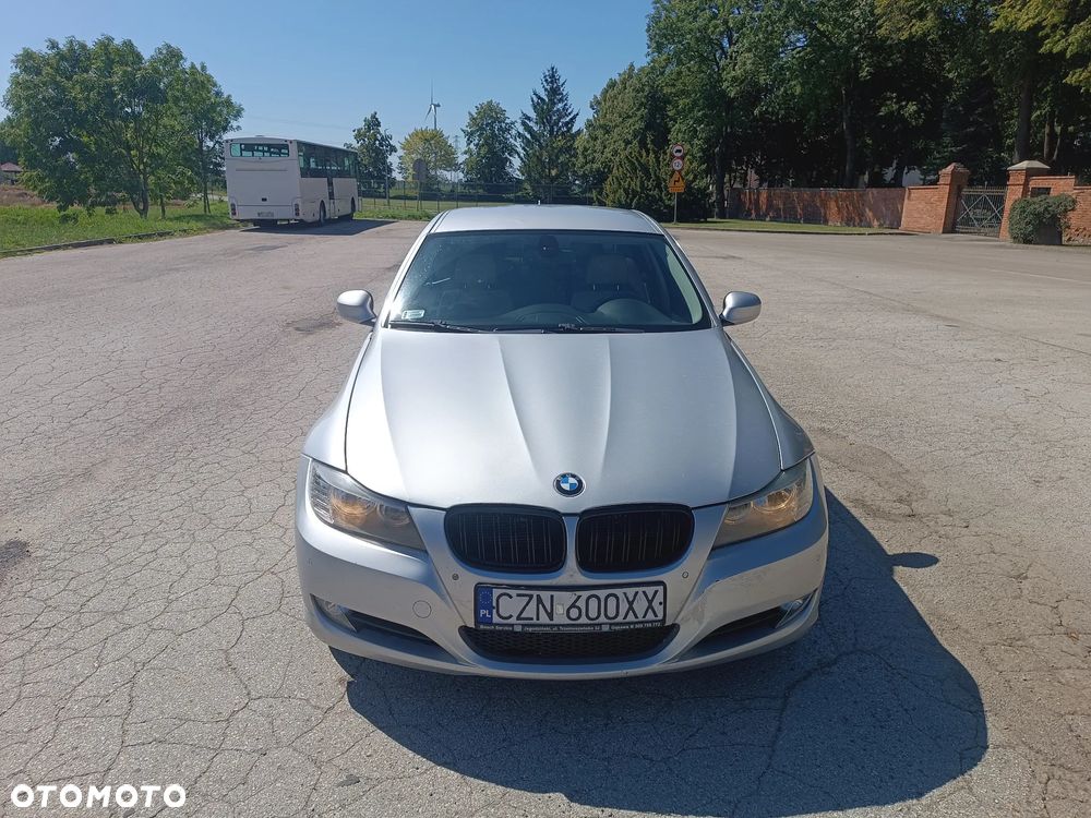 BMW Seria 3 320d - 10