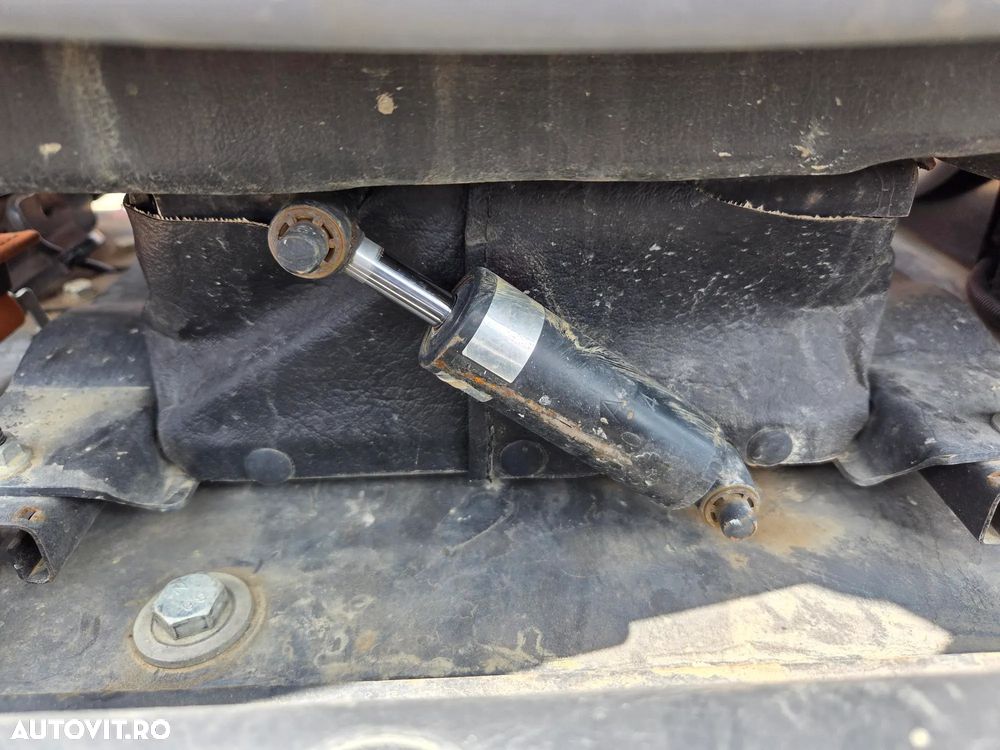 Hitachi ZX19U-6, 2tone, 2024, 539h, rotire in gabarit, Adanc sapare 2,5m, CUPLA RAPIDA+3 CUPE, Senile cauciuc 80% ok extensibile, latime 0,8m, inst picon, LAMA, produs in JAPONIA, sistem antifurt, posibilitate leasing 4ani-CA NOU-PROMOTIE 18.900 EUR+Tva - 21