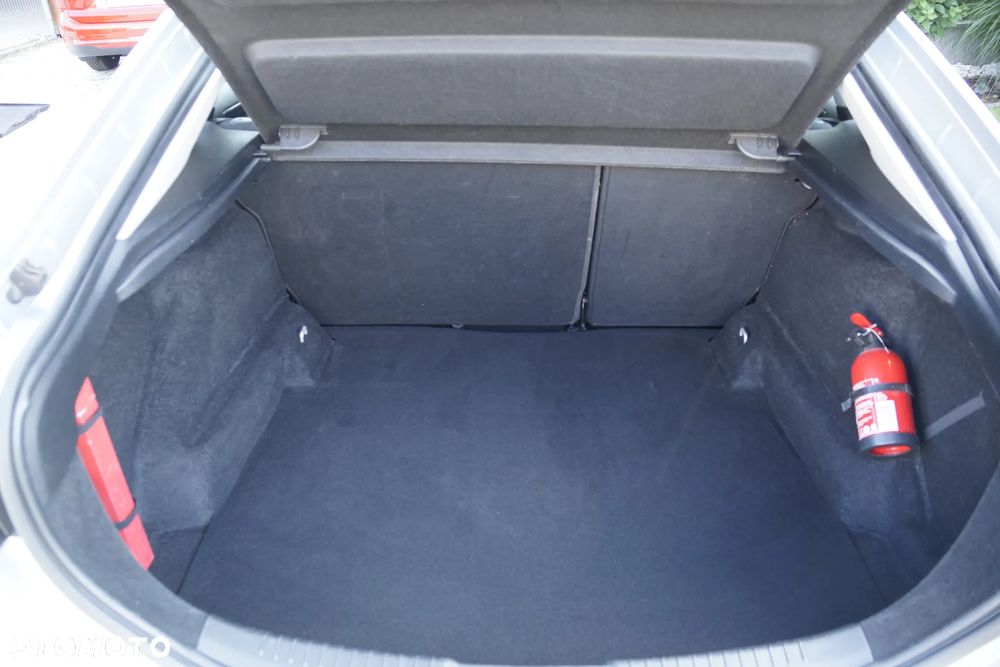 Ford Mondeo 1.6 T Ambiente - 8