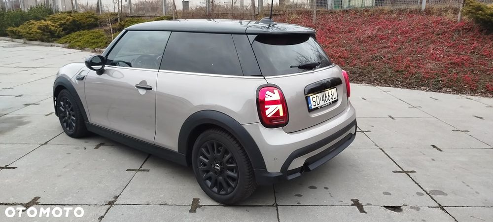 MINI Cooper Standard - 5