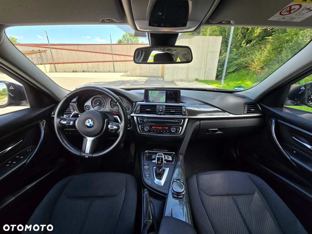 BMW Seria 3 328i Touring Luxury Line - 9