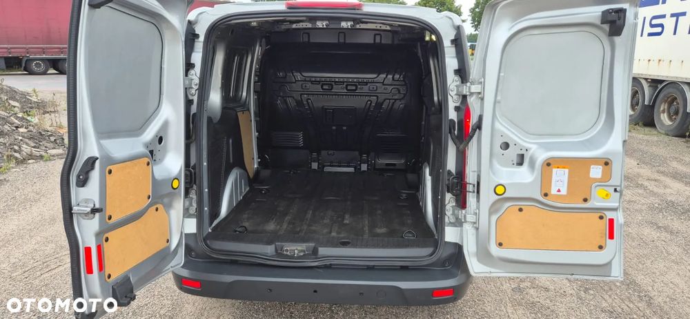 Ford Transit Connect - 14