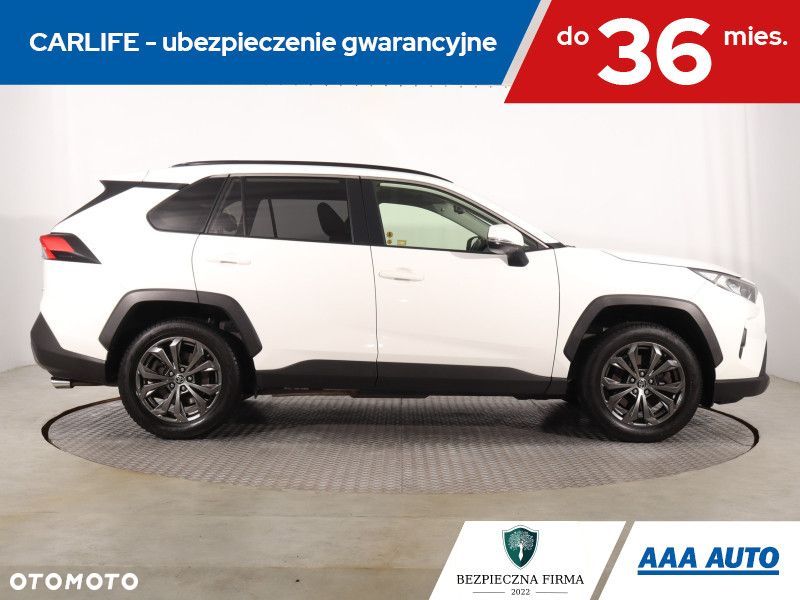 Toyota RAV4 - 8