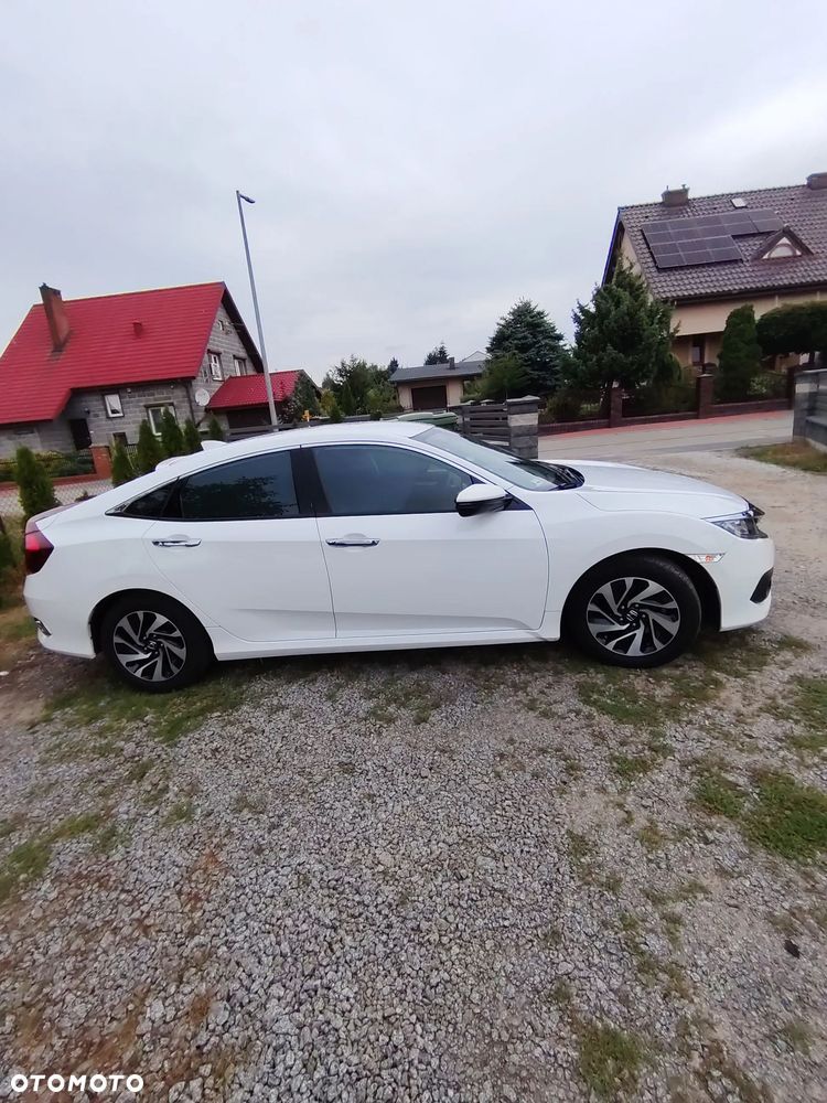 Honda Civic 2018 photo 4