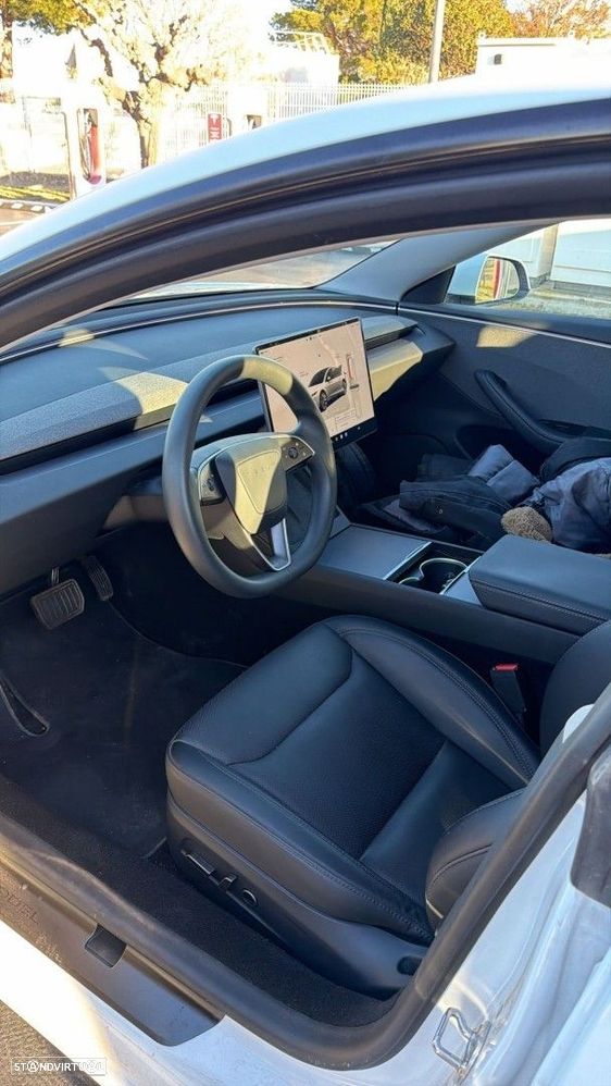 Tesla Model 3 Standard Range Plus RWD - 3