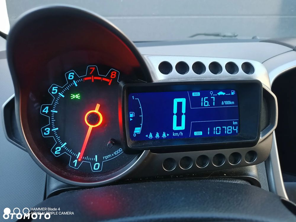 Chevrolet Aveo 1.6 LTZ - 10