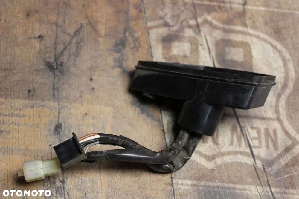 SKRZYNKA BEZPIECZNIKÓW VT1100 C1 SHADOW - 2
