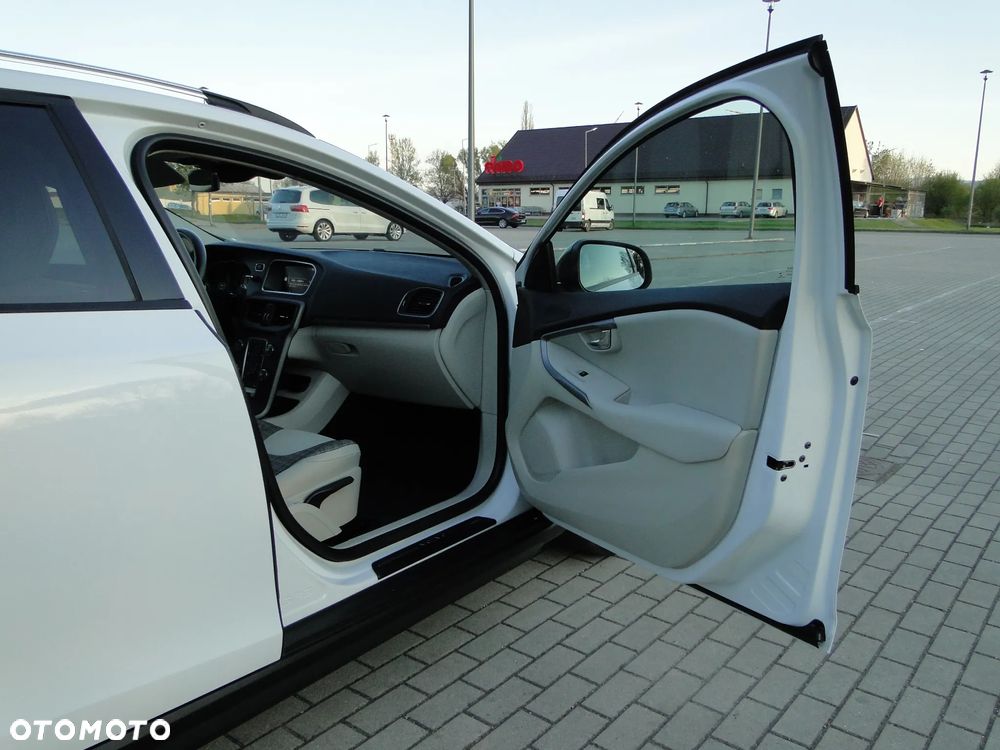 Volvo V40 Cross Country D3 Ocean Race - 22