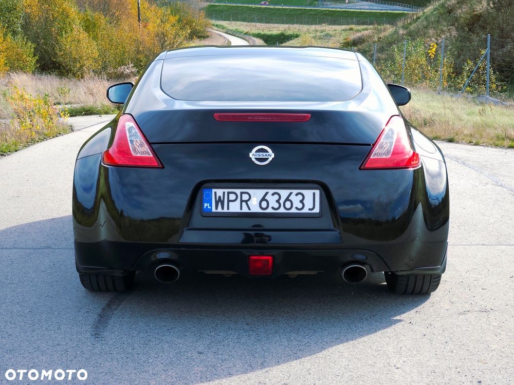 Nissan 370 Z - 3