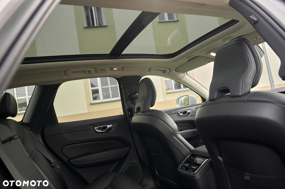 Volvo XC 60 - 28