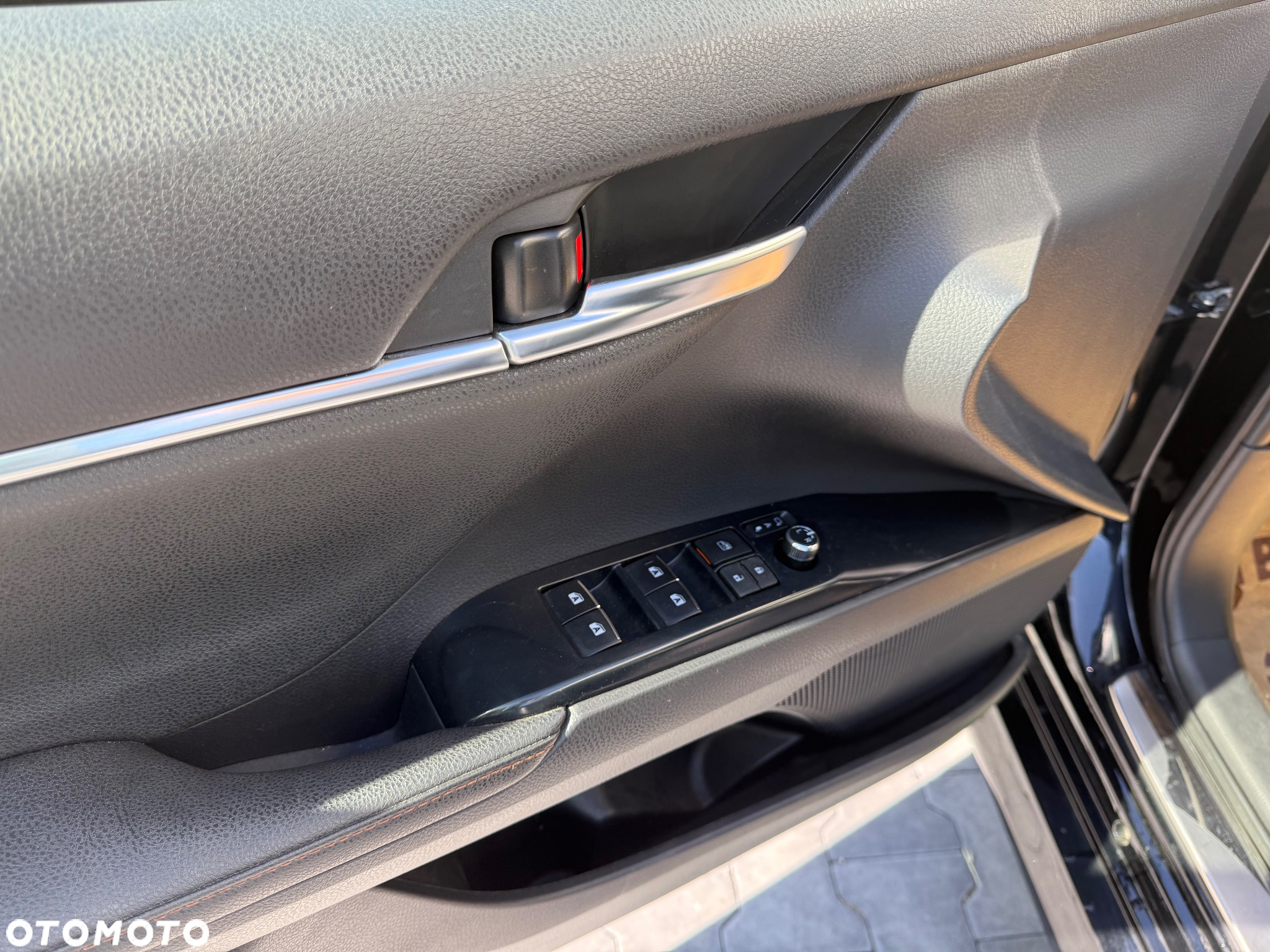Toyota Camry 2.5 Hybrid Executive CVT - 20