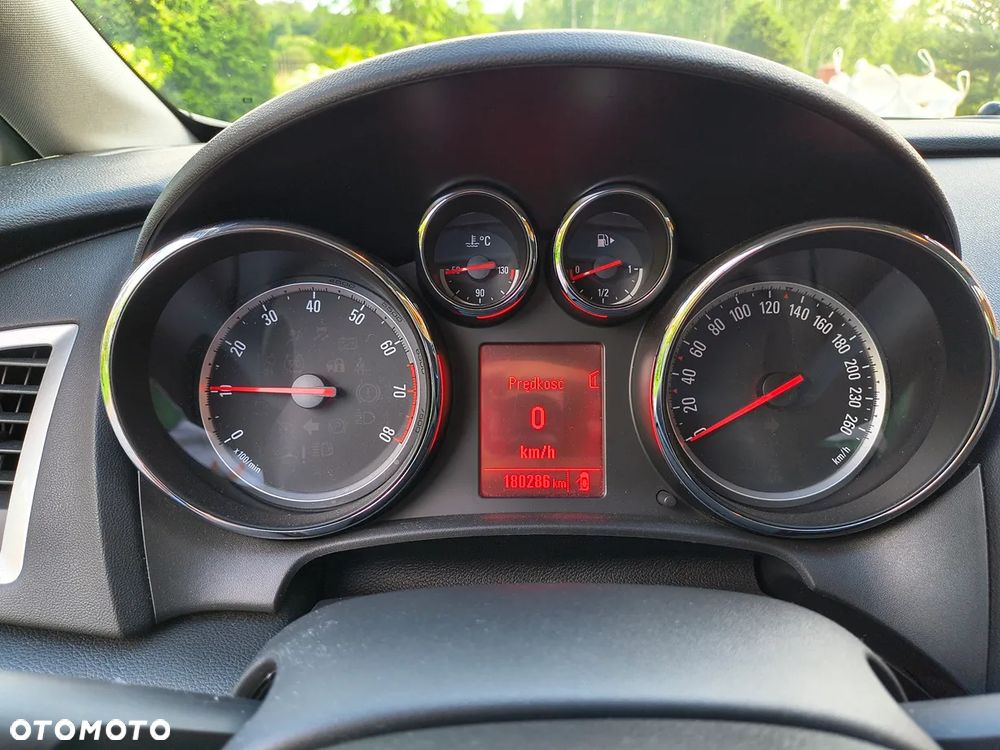 Opel Astra 1.4 T Edition 150 - 15