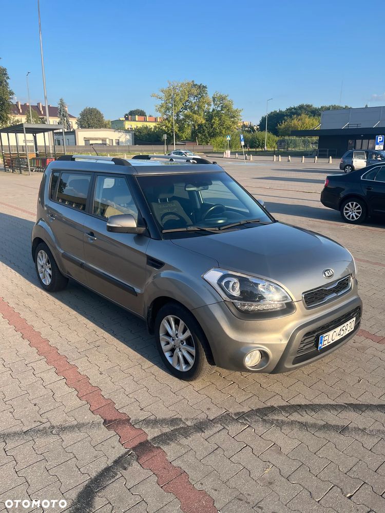 Kia Soul 1.6 CRDI L - 1