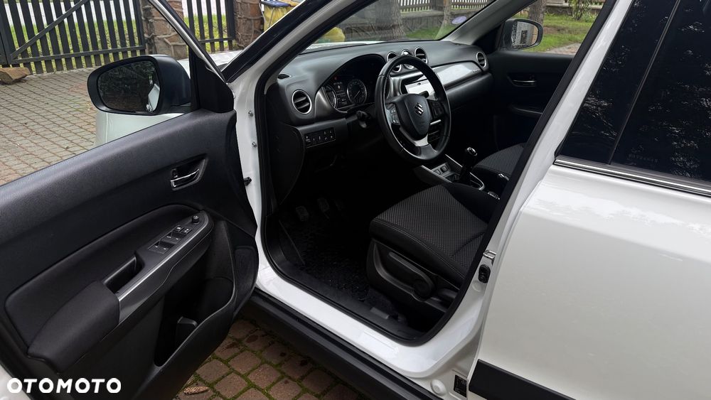 Suzuki Vitara 1.0 Boosterjet Allgrip Comfort - 10
