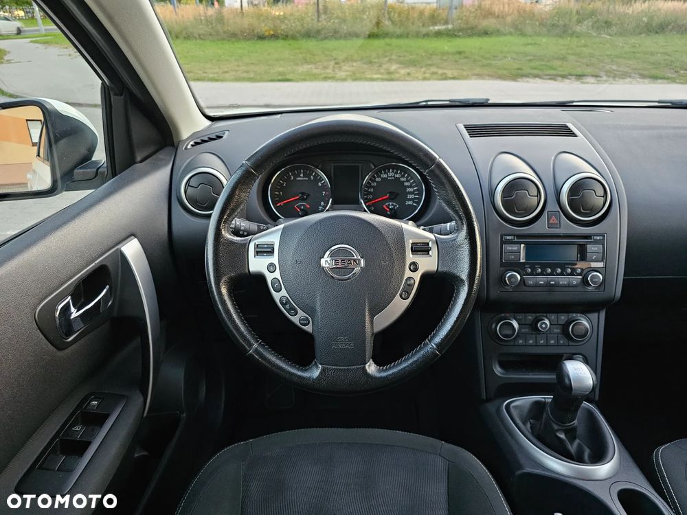 Nissan Qashqai 1.6 acenta - 19