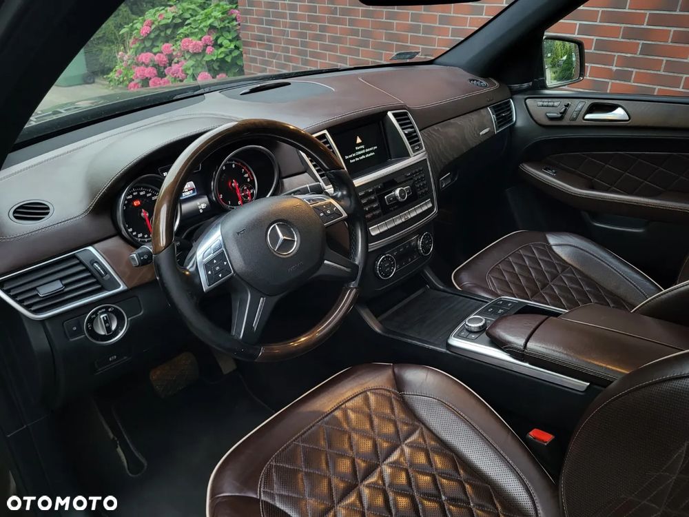 Mercedes-Benz ML - 7