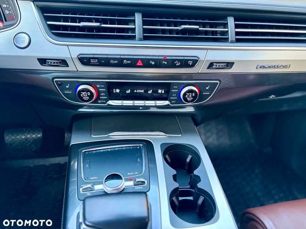 Audi Q7 - 18