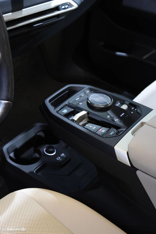 BMW iX xDrive 40 Pack Desportivo - 18