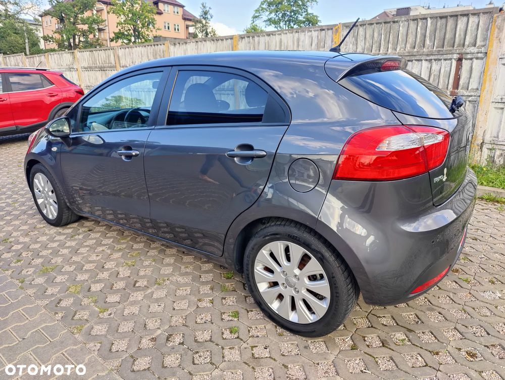 Kia Rio 1.2 M - 2