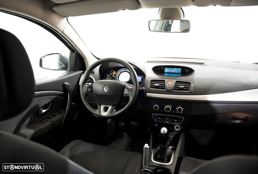 Renault Mégane Sport Tourer 1.5 dCi Dynamique - 4