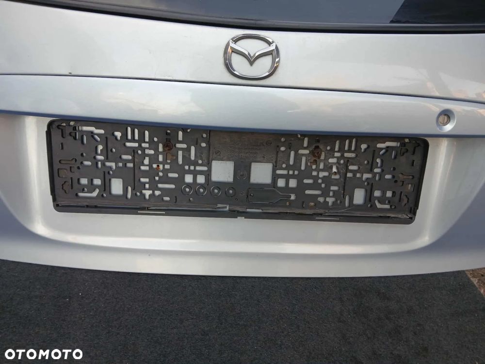 Mazda 323 F Klapa bagażnika - 3