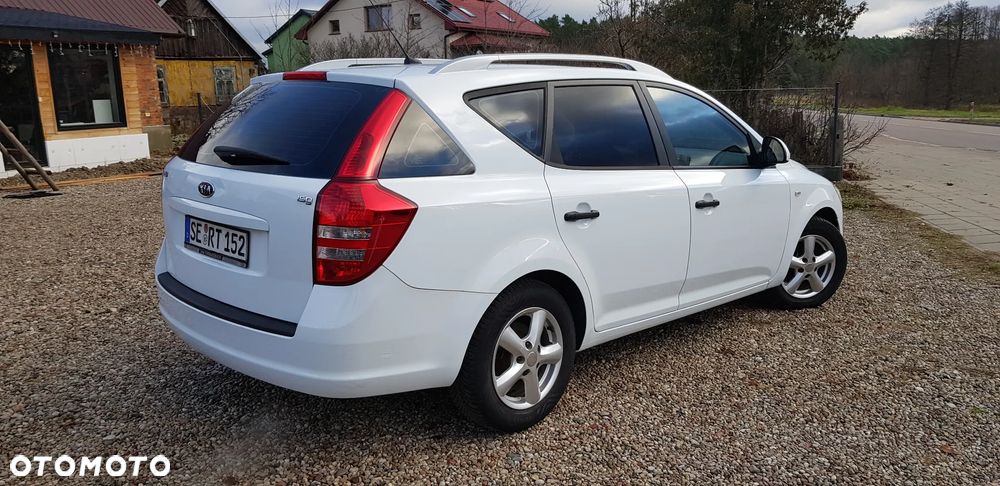 Kia Ceed 1.4 CVVT SW EX - 9