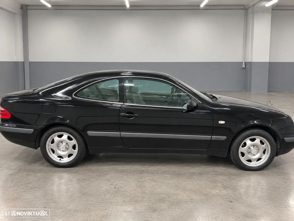 Mercedes-Benz CLK 230 Kompressor Avantgarde - 3