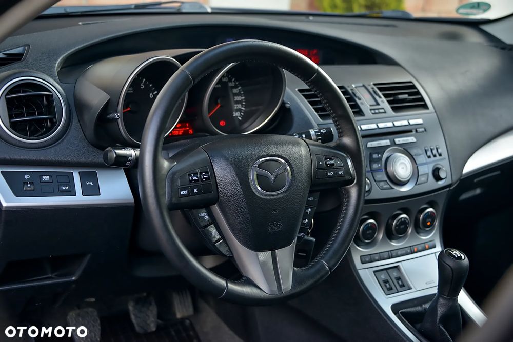 Mazda 3 1.6 Exclusive + - 22