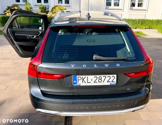 Volvo V90 Cross Country D4 AWD - 8