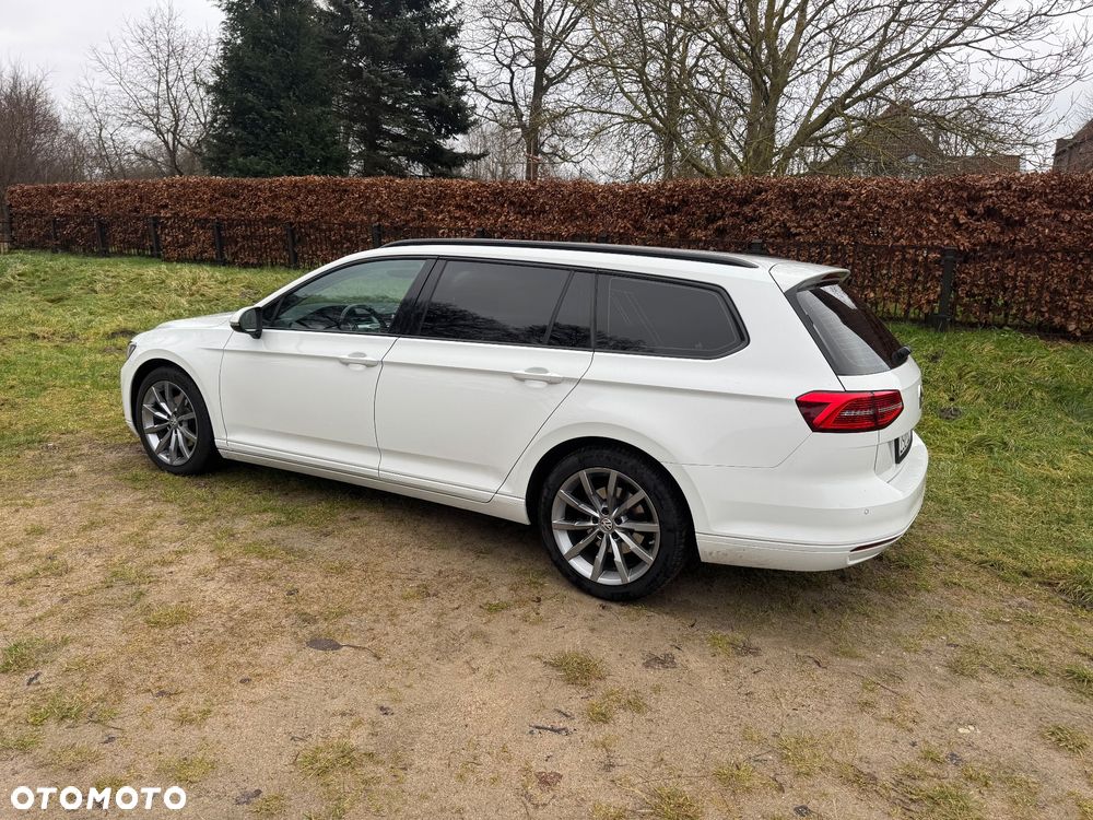 Volkswagen Passat 2.0 TDI (BlueMotion Technology) DSG Comfortline - 14