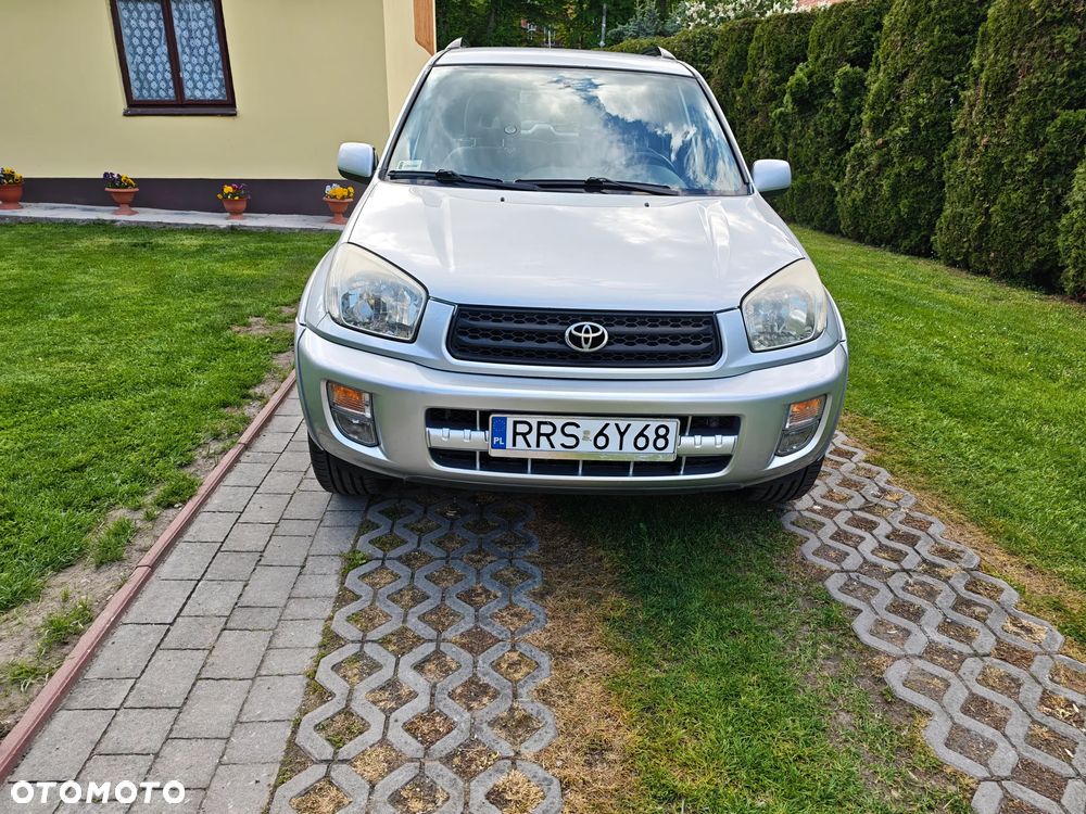 Toyota RAV4 - 3