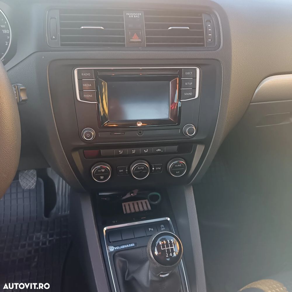 Volkswagen Jetta 1.2 TSI Comfortline - 14