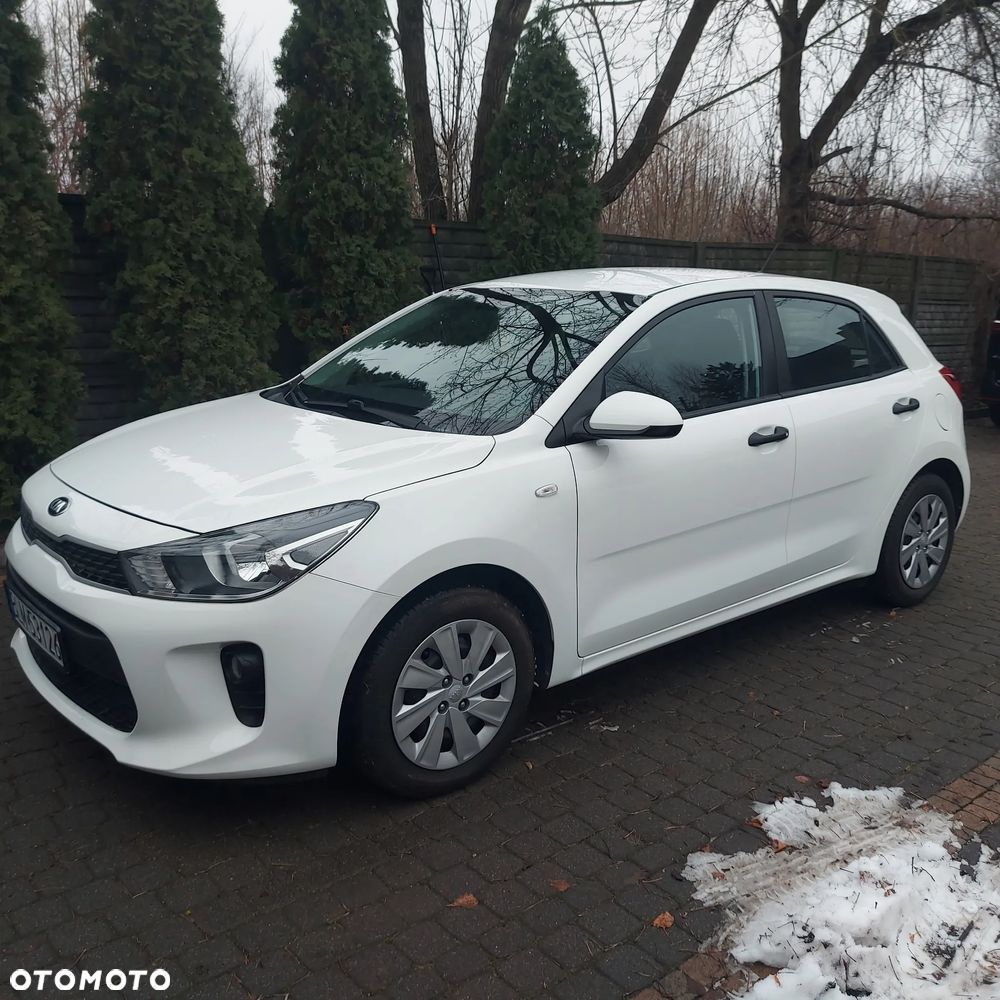 Kia Rio 1.2 L - 9