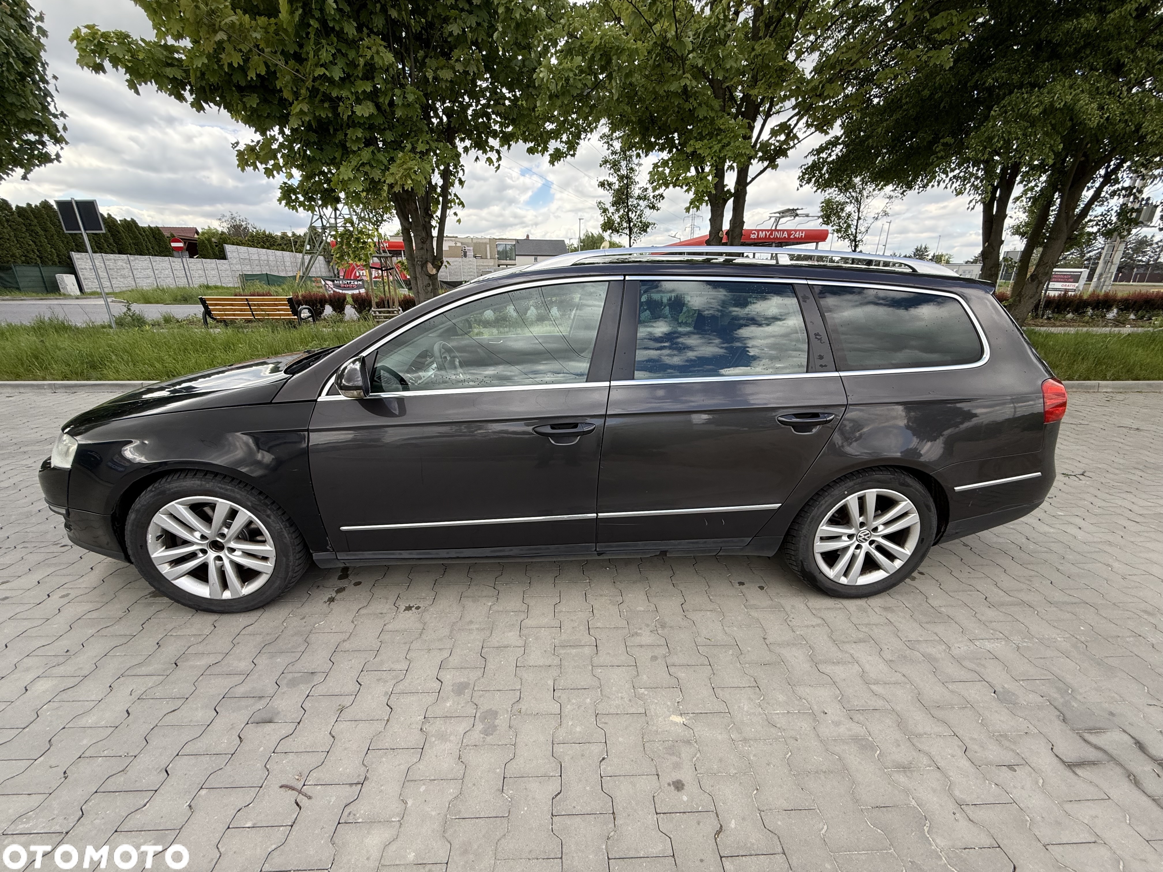 Volkswagen Passat - 4