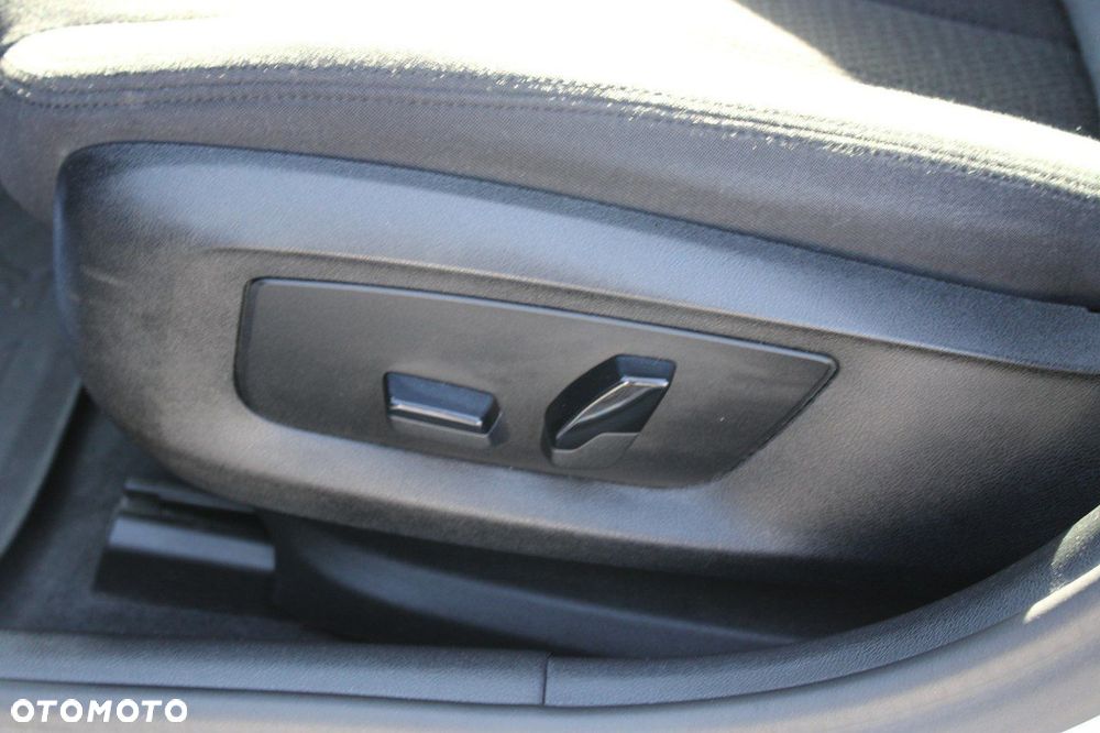 BMW Seria 5 - 23